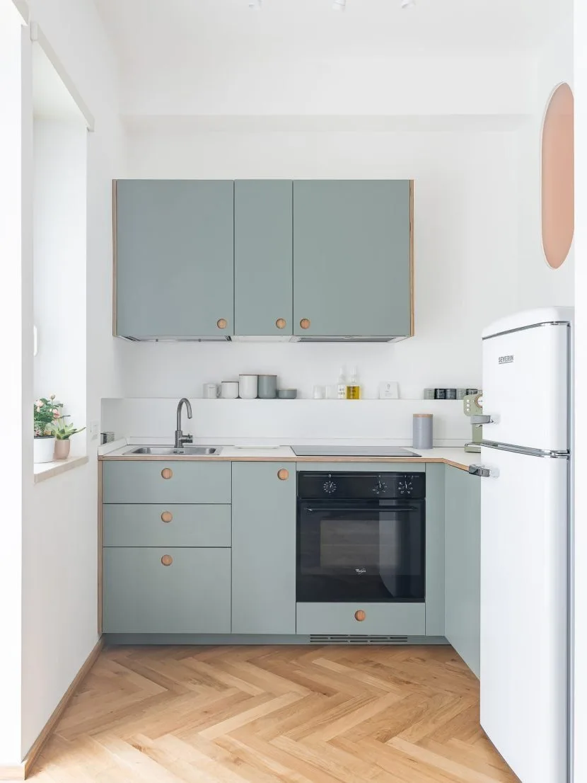Cocina pequeña de departamento