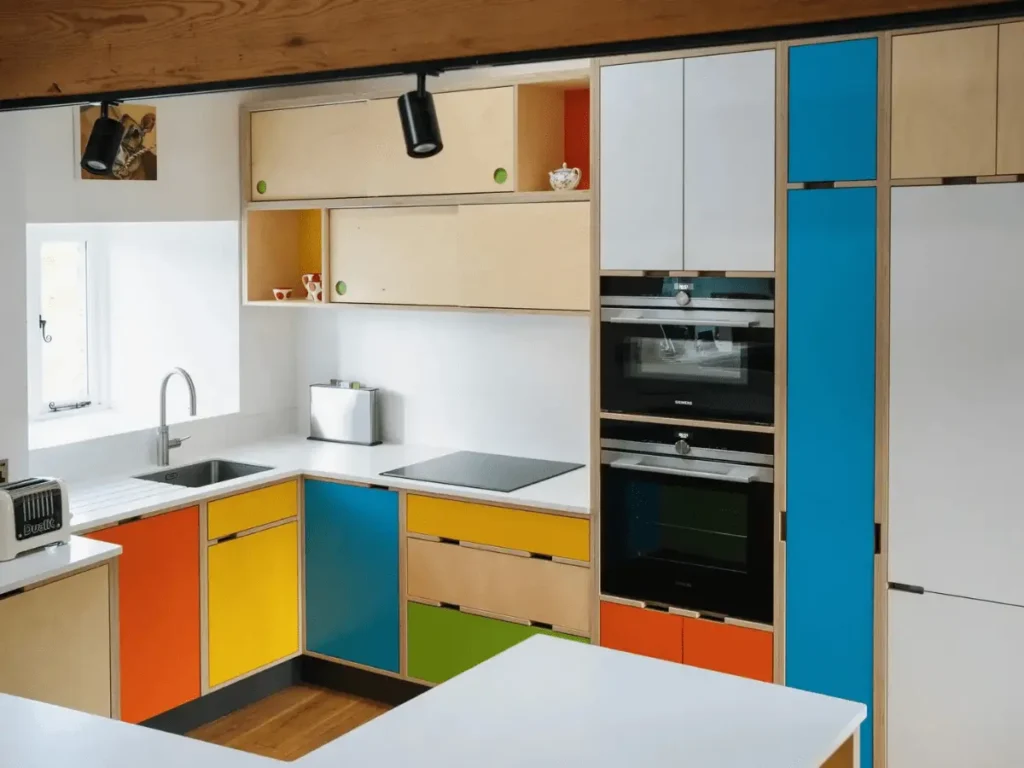 Muebles de cocina de distintos colores